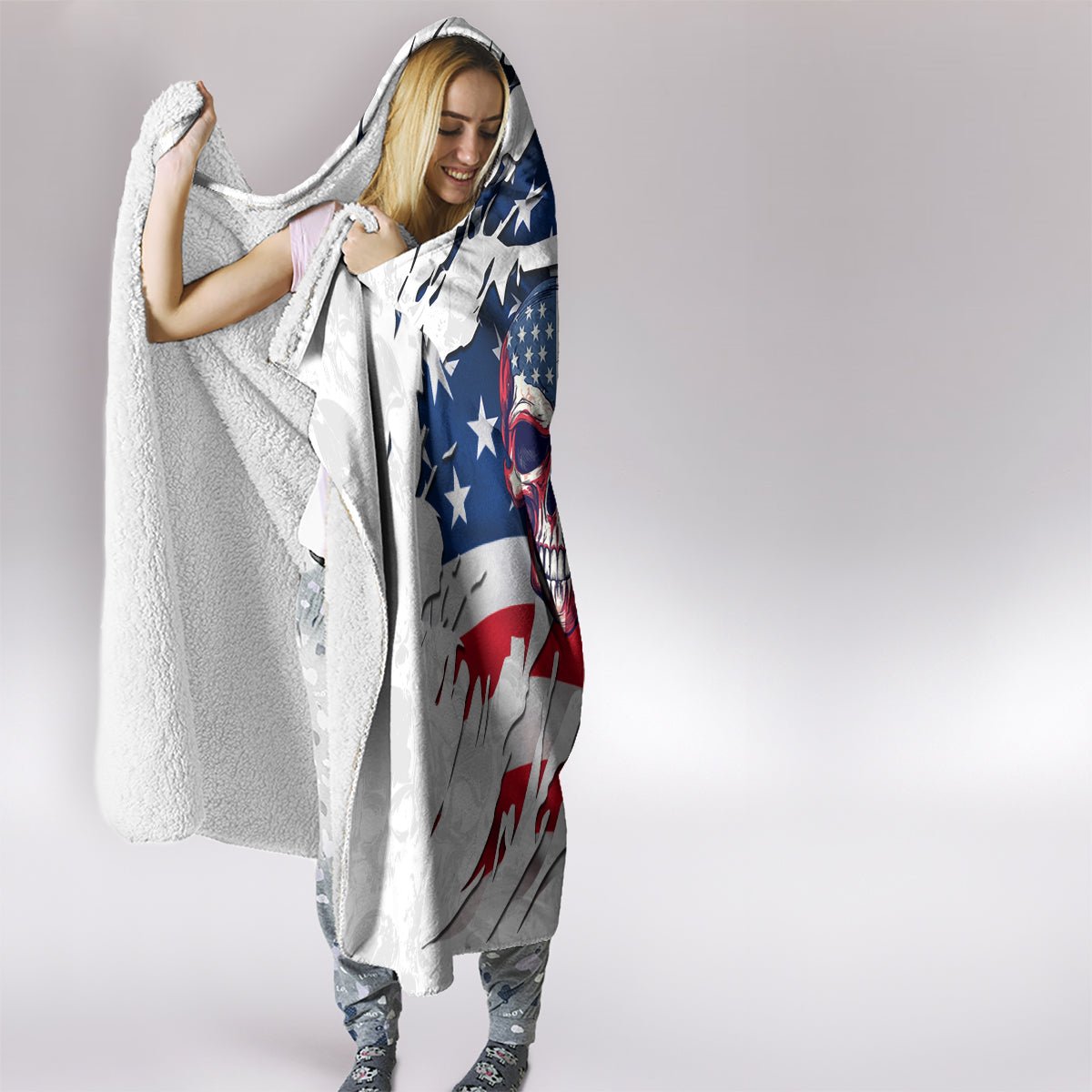 American Flag Skull Hooded Blanket DT02 - The Mazicc - Youth 60"x45" - One Size - White