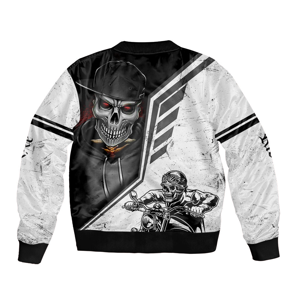 skull-bomber-jacket-riding-motocycle