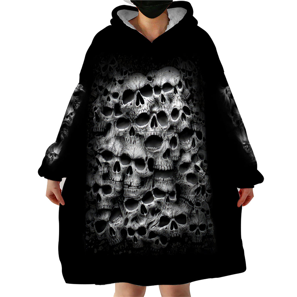 skull-wearable-blanket-hoodie-twisted-head-skull
