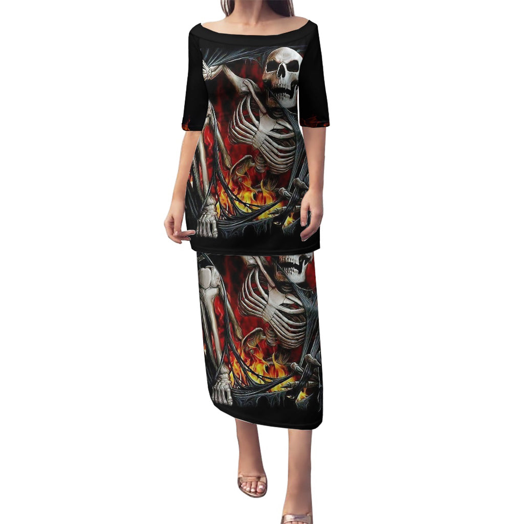 skull-puletasi-skeleton-ripped-inside-flame