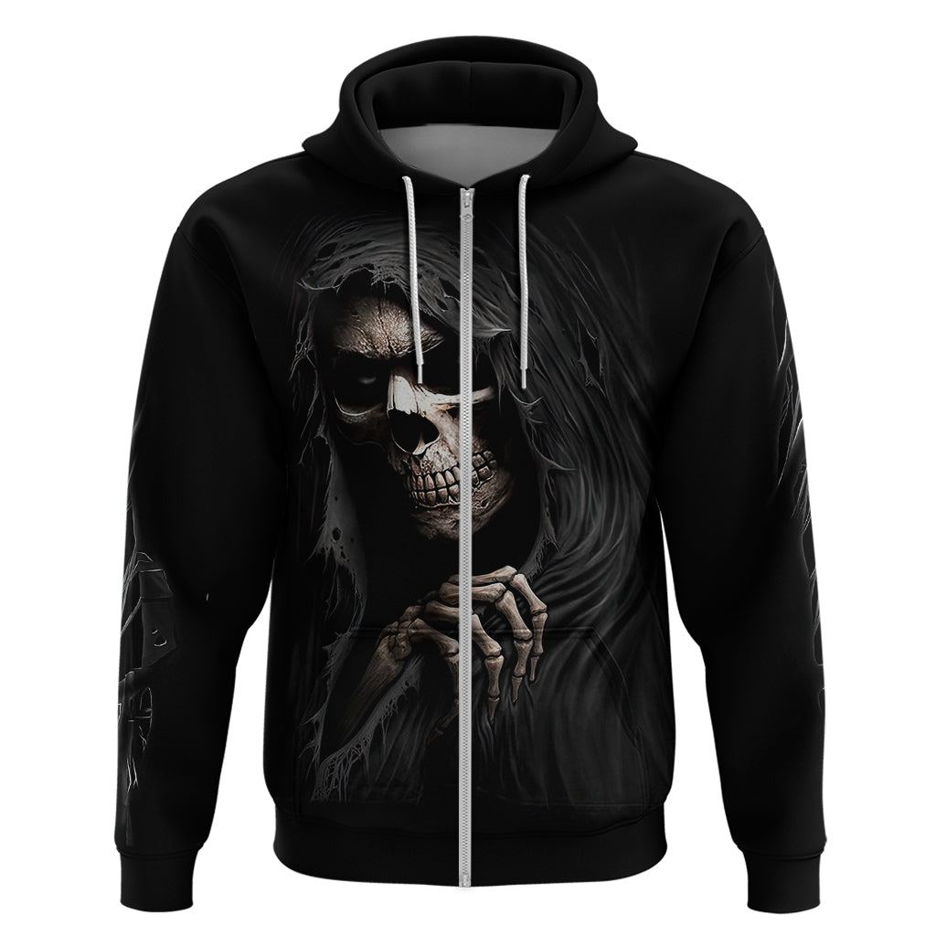skull-hoodie-evil-skeleton-look-inside