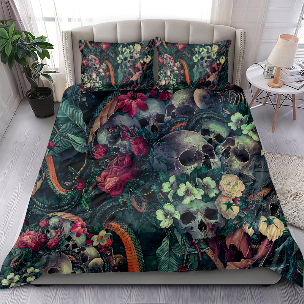 skulls-and-snakes-bedding-set