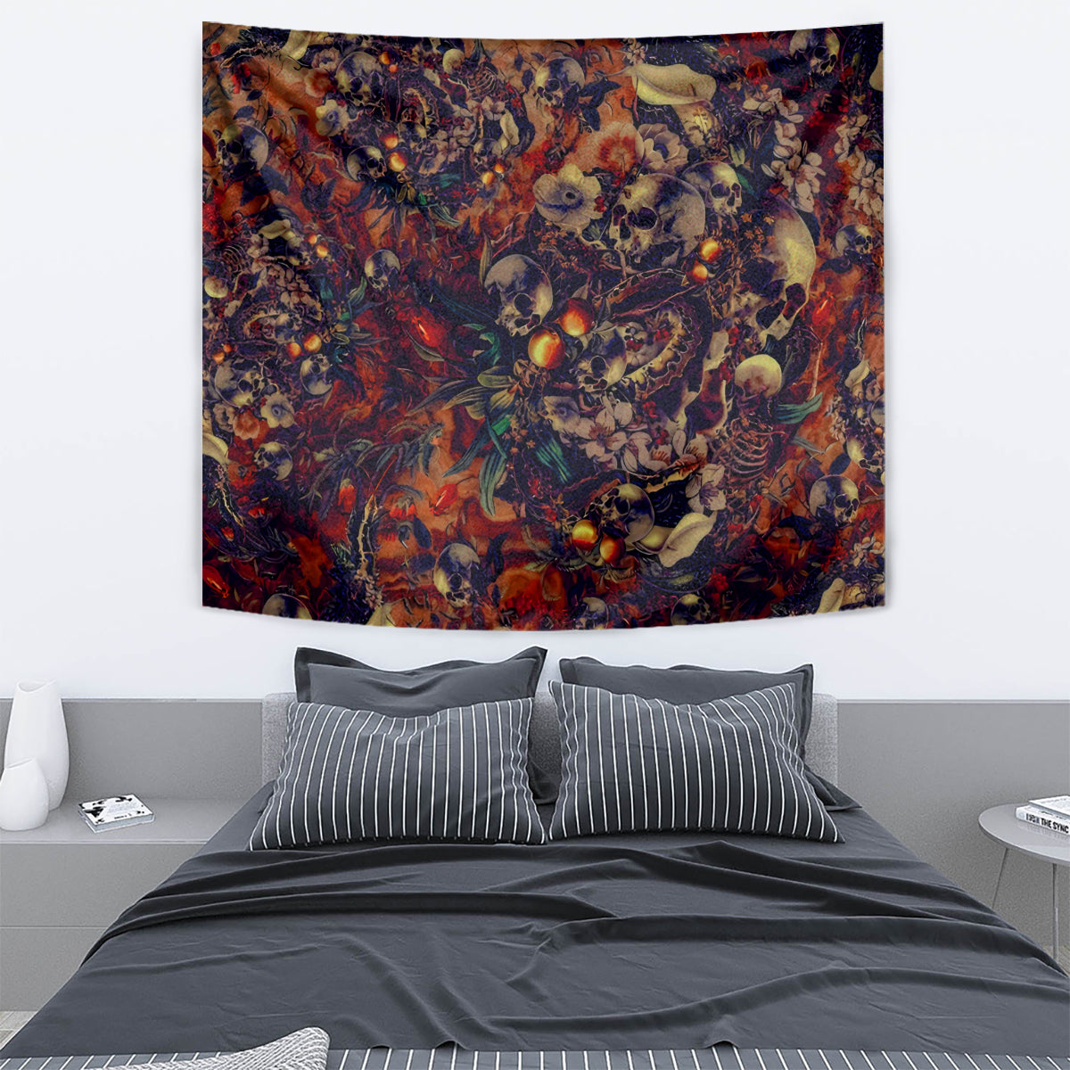 isabell-skull-art-tapestry