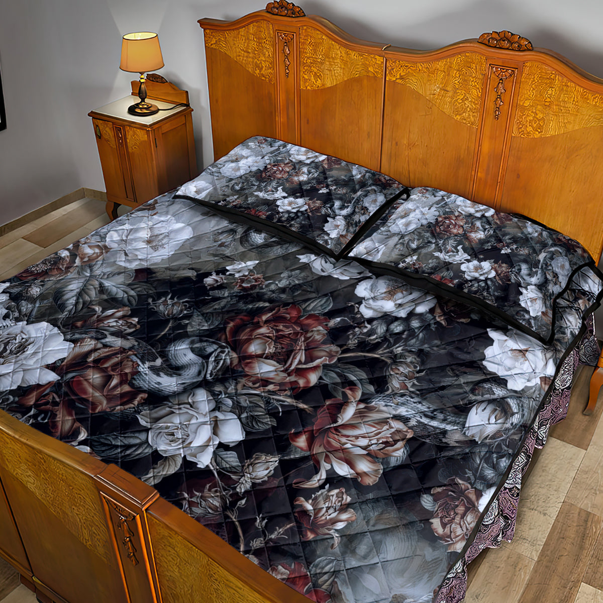 skulls-roses-and-white-snakes-quilt-bed-set