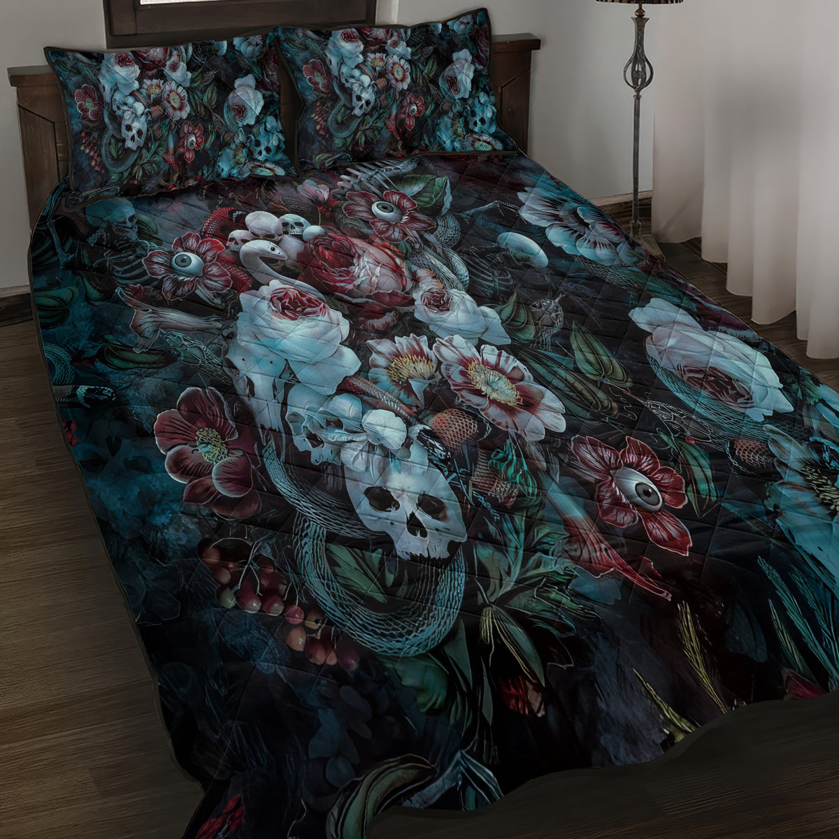 eyes-of-darkness-quilt-bed-set