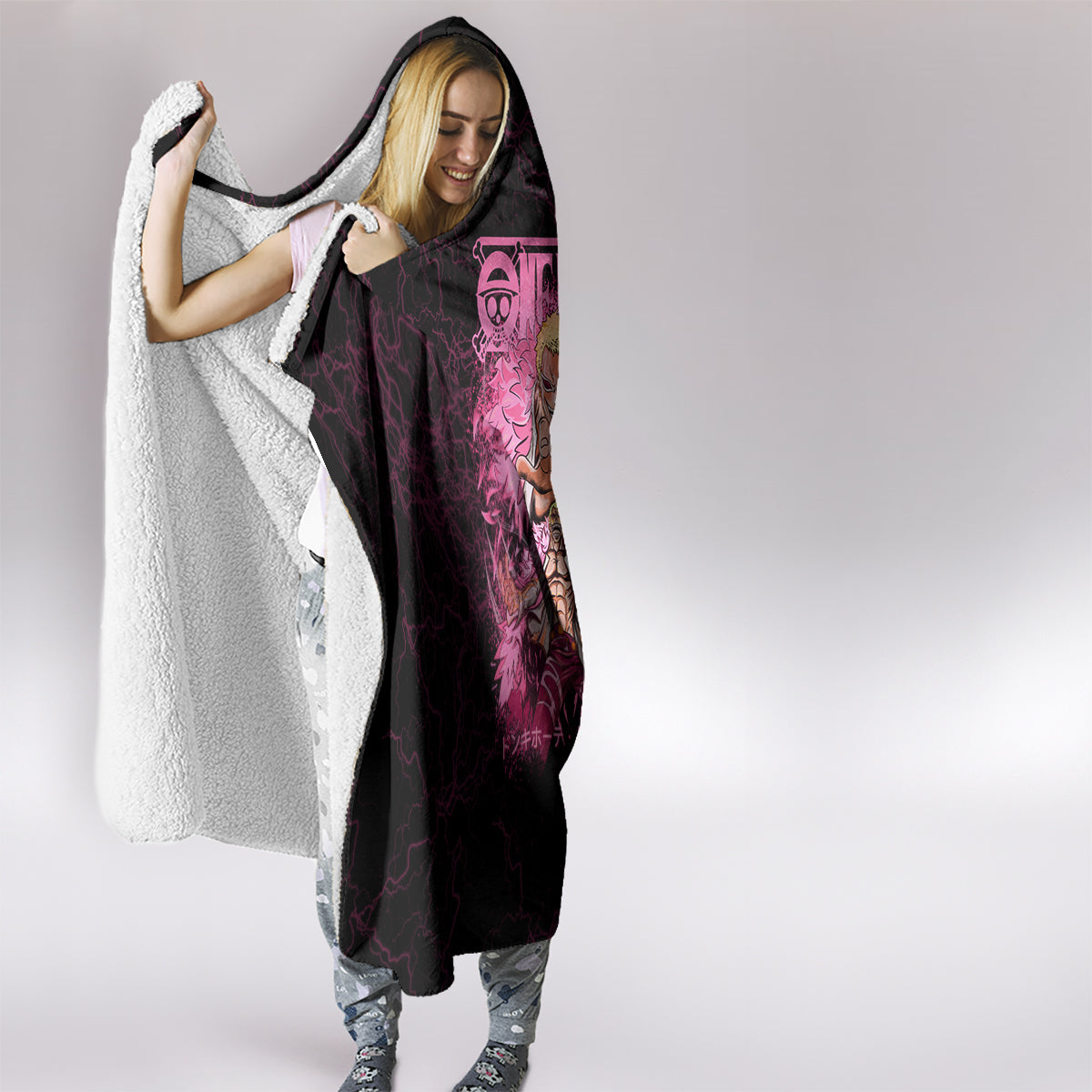 donquixote-doflamingo-hooded-blanket-one-piece-design