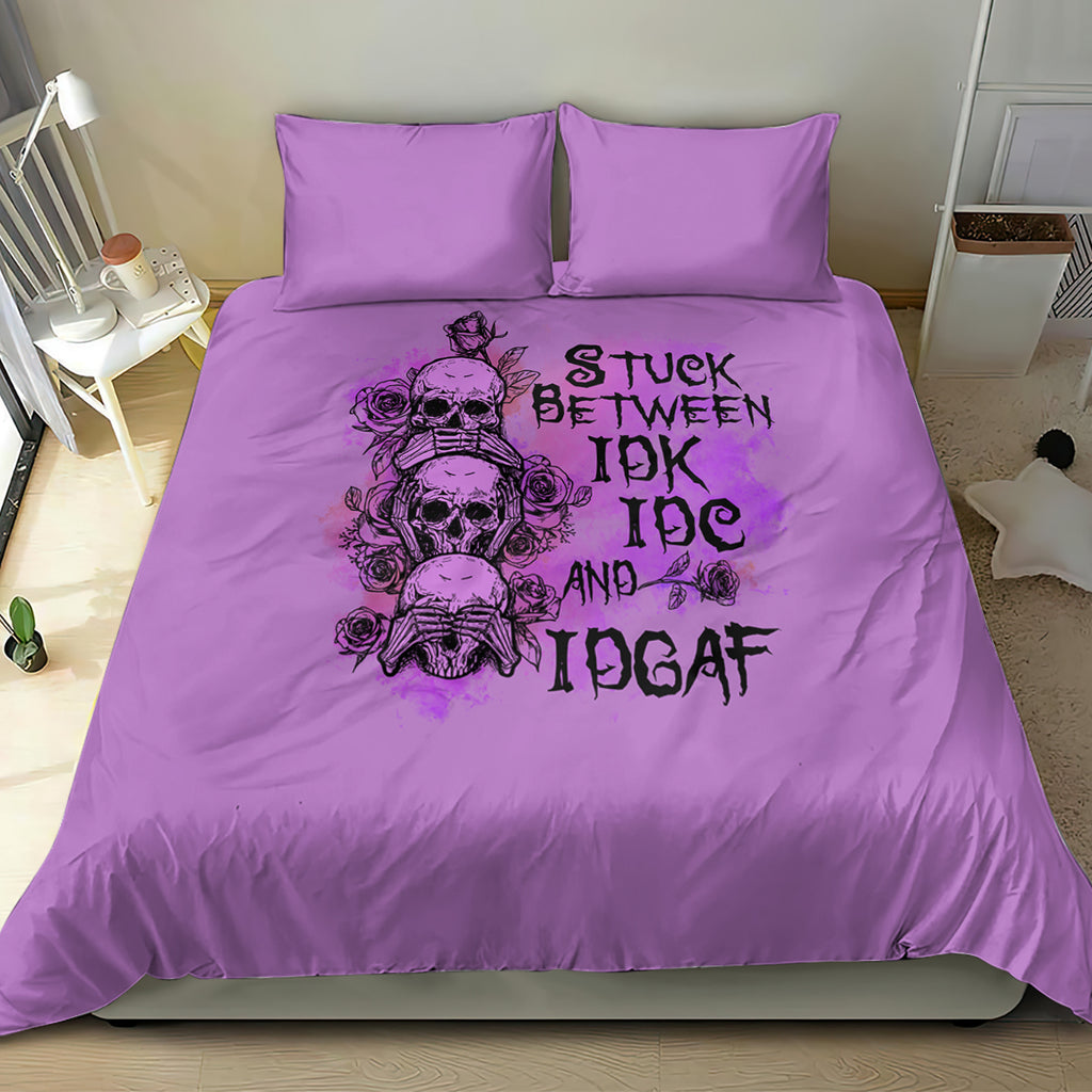 stuck-between-idk-idc-and-idgaf-bedding-set