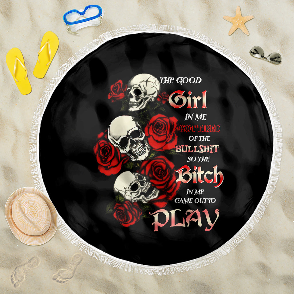 the-good-girl-in-me-3-skulls-rose-vintage-beach-blanket