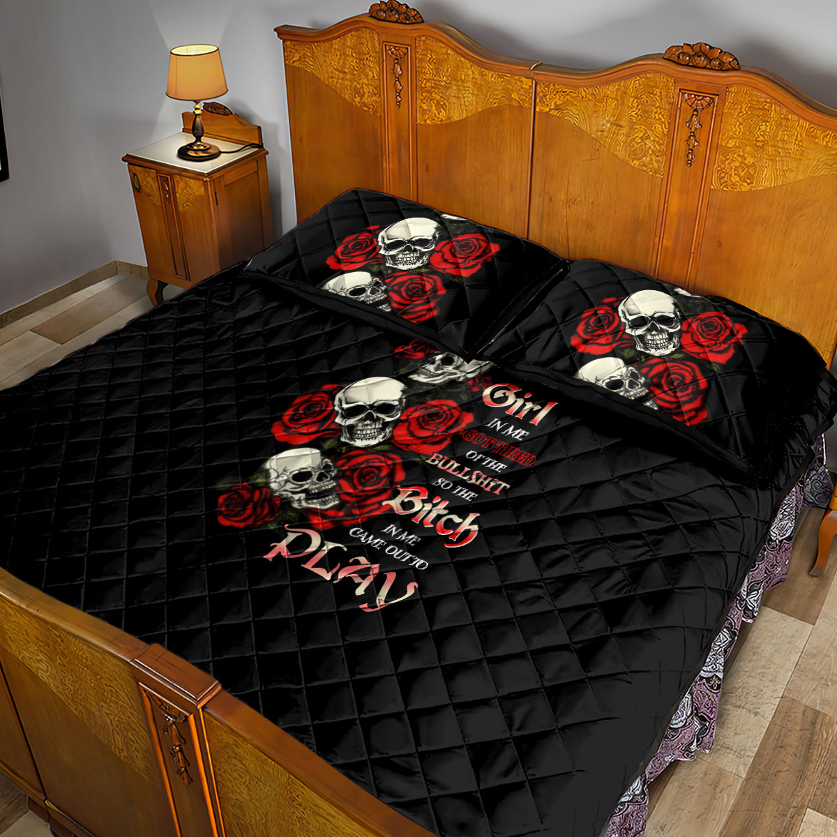 the-good-girl-in-me-3-skulls-rose-vintage-quilt-bed-set