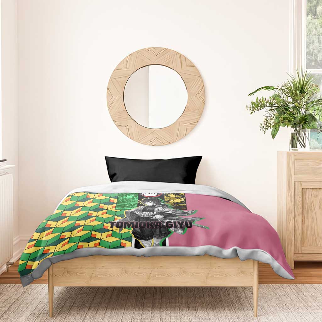 Giyu Tomioka from Demon Slayer Bedding Set with Geometric Pattern Sleeve and Pink and Black Manga Panel Design - The Mazicc