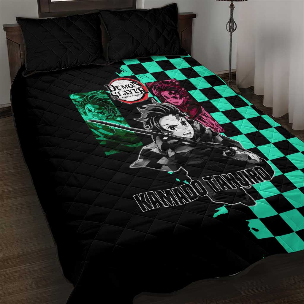Tanjiro Kamado from Demon Slayer Quilt Bed Set with Green Black Checkered Pattern and Water Breathing Sword Pose Design - The Mazicc