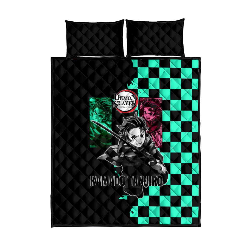 Tanjiro Kamado from Demon Slayer Quilt Bed Set with Green Black Checkered Pattern and Water Breathing Sword Pose Design - The Mazicc