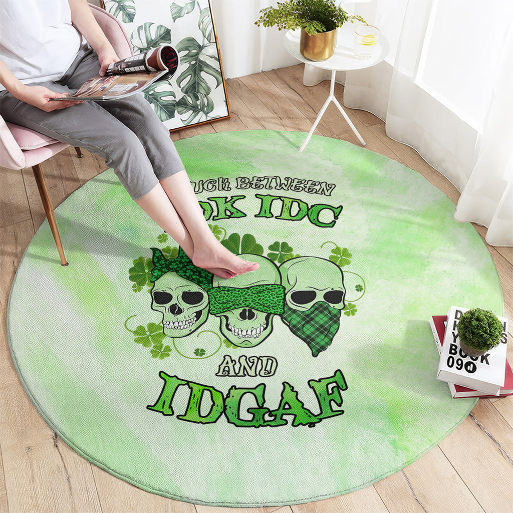 stuck-between-idk-idc-and-idgaf-rose-skull-patricks-day-round-carpet