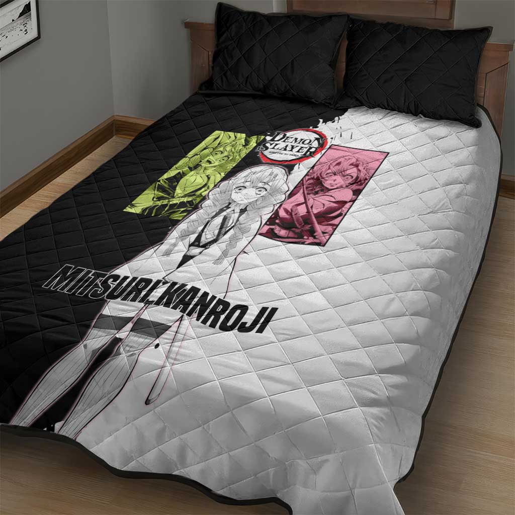 Mitsuri Kanroji from Demon Slayer Quilt Bed Set with Black and White Split Background and Energetic Sword Pose Manga Style Design - The Mazicc