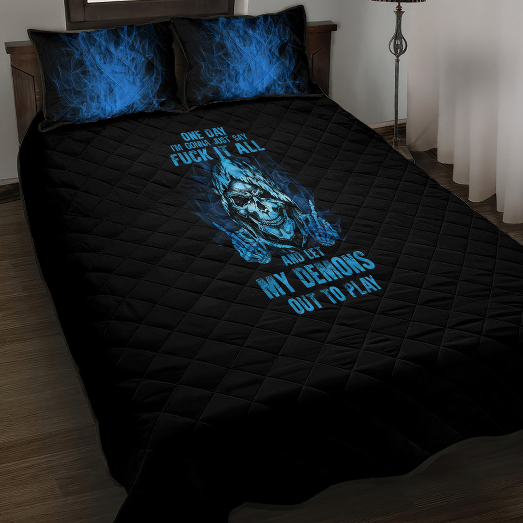 my-demons-out-to-play-skull-quilt-bed-set
