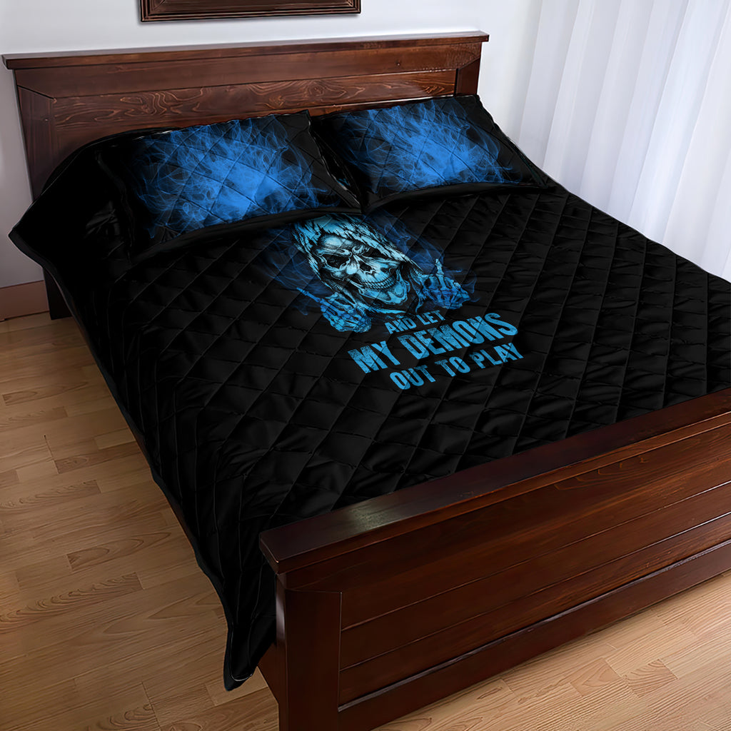 my-demons-out-to-play-skull-quilt-bed-set