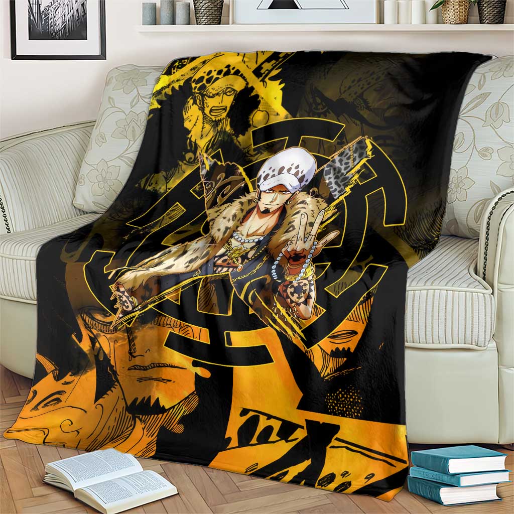 Trafalgar Law One Piece Yellow and Black Theme Blanket with Jolly Roger Symbol and Manga Panel Design - The Mazicc