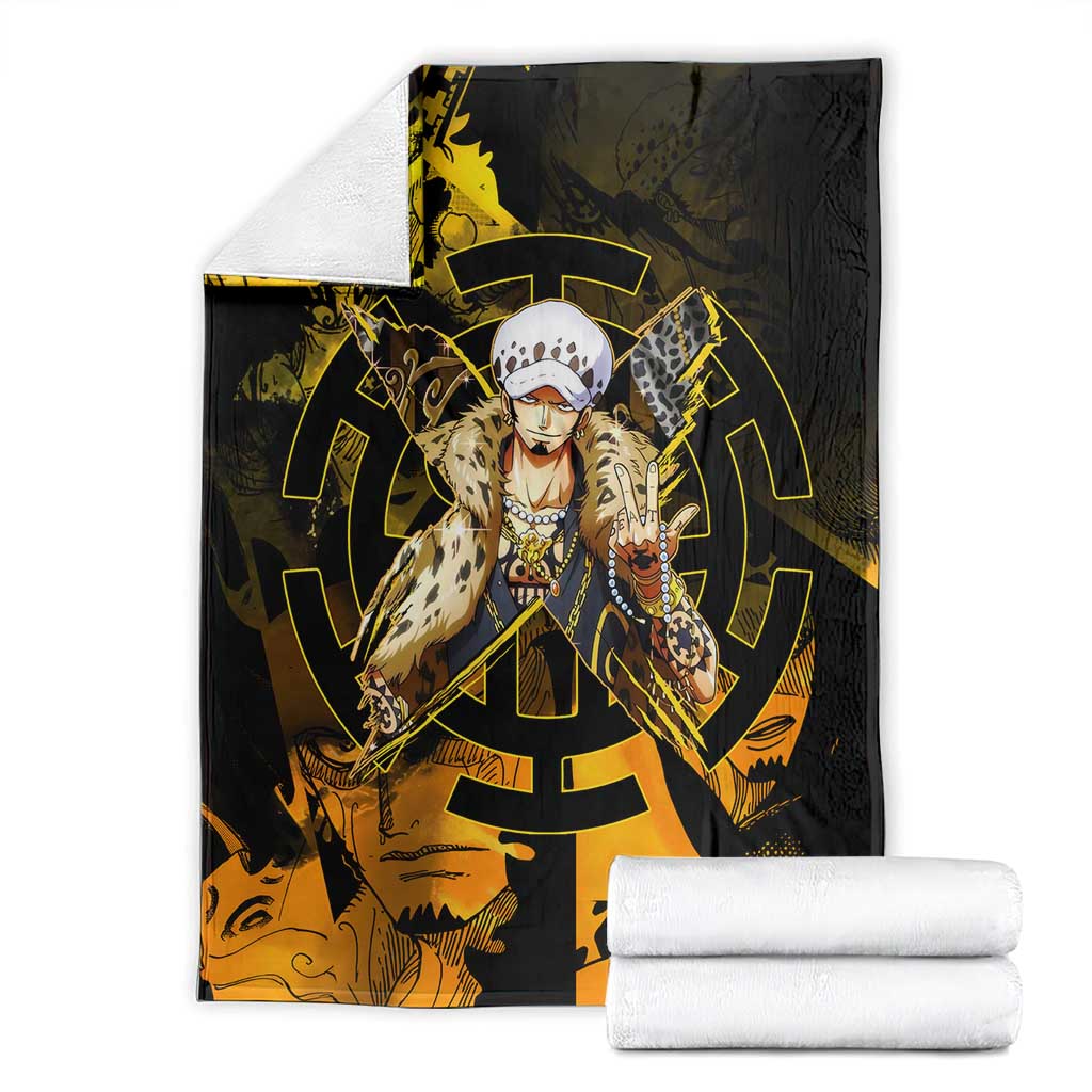 Trafalgar Law One Piece Yellow and Black Theme Blanket with Jolly Roger Symbol and Manga Panel Design - The Mazicc