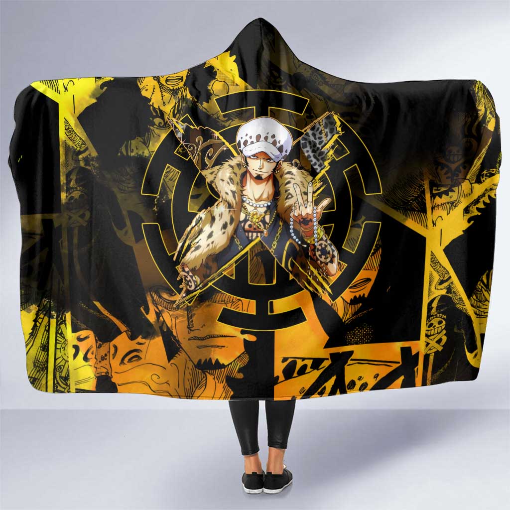Trafalgar Law One Piece Yellow and Black Theme Hooded Blanket with Jolly Roger Symbol and Manga Panel Design - The Mazicc