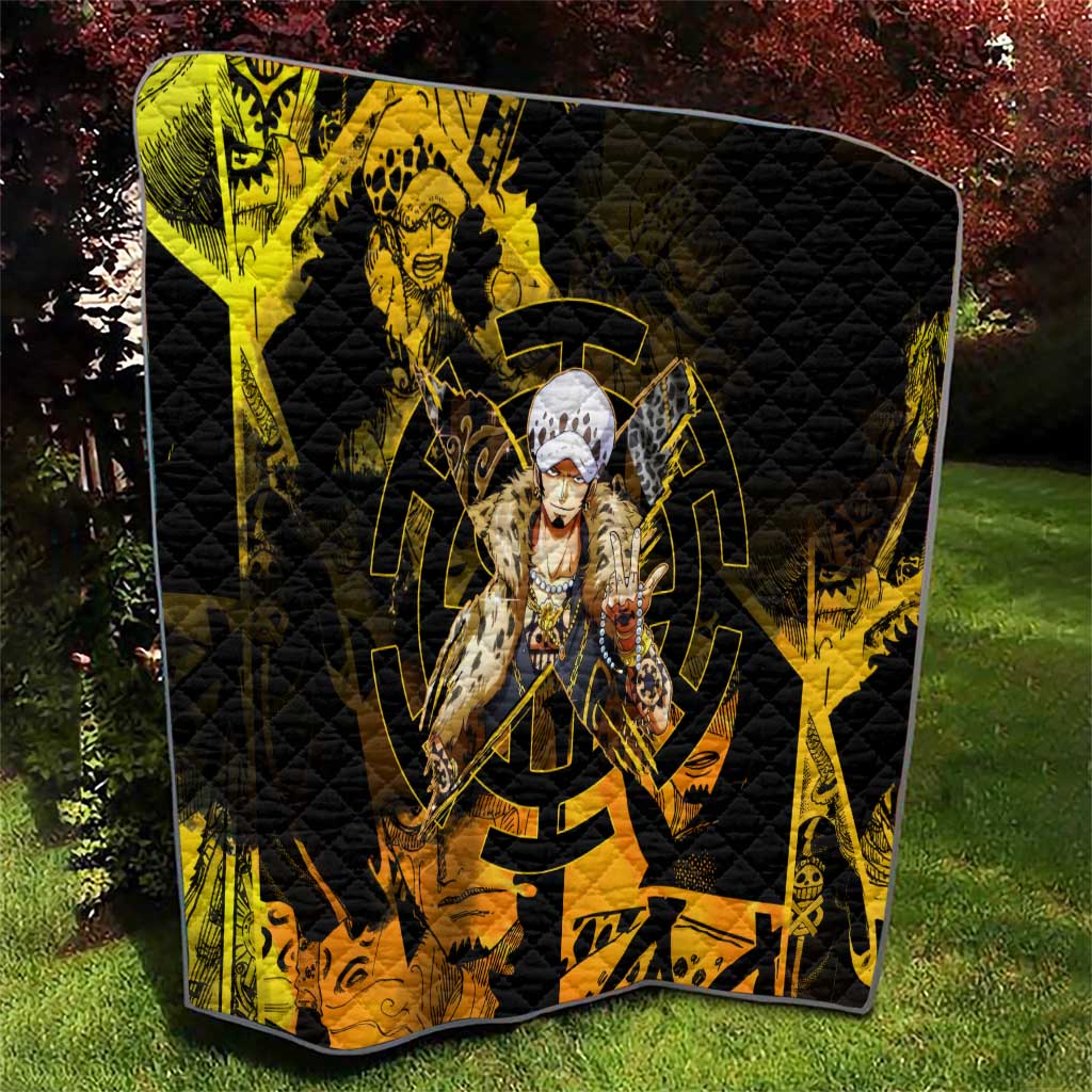 Trafalgar Law One Piece Yellow and Black Theme Quilt with Jolly Roger Symbol and Manga Panel Design - The Mazicc