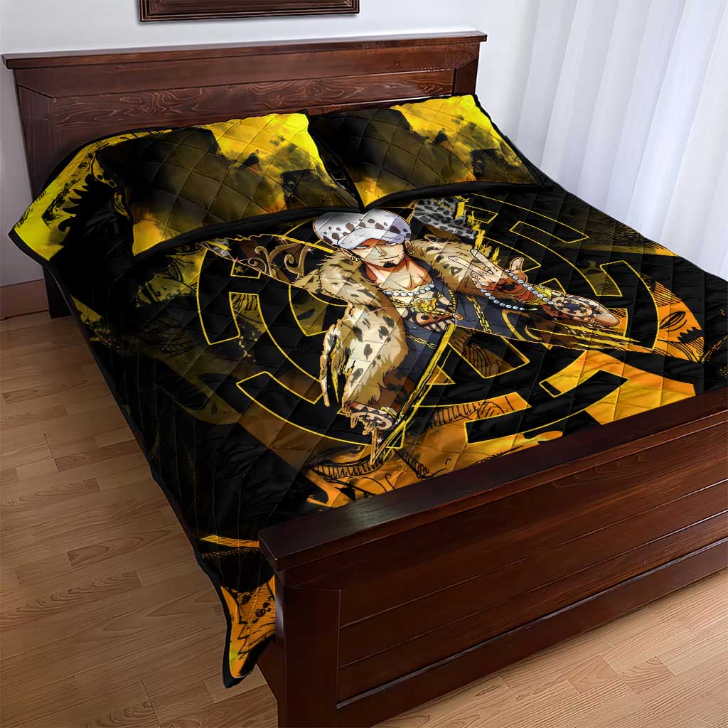 Trafalgar Law One Piece Yellow and Black Theme Quilt Bed Set with Jolly Roger Symbol and Manga Panel Design - The Mazicc