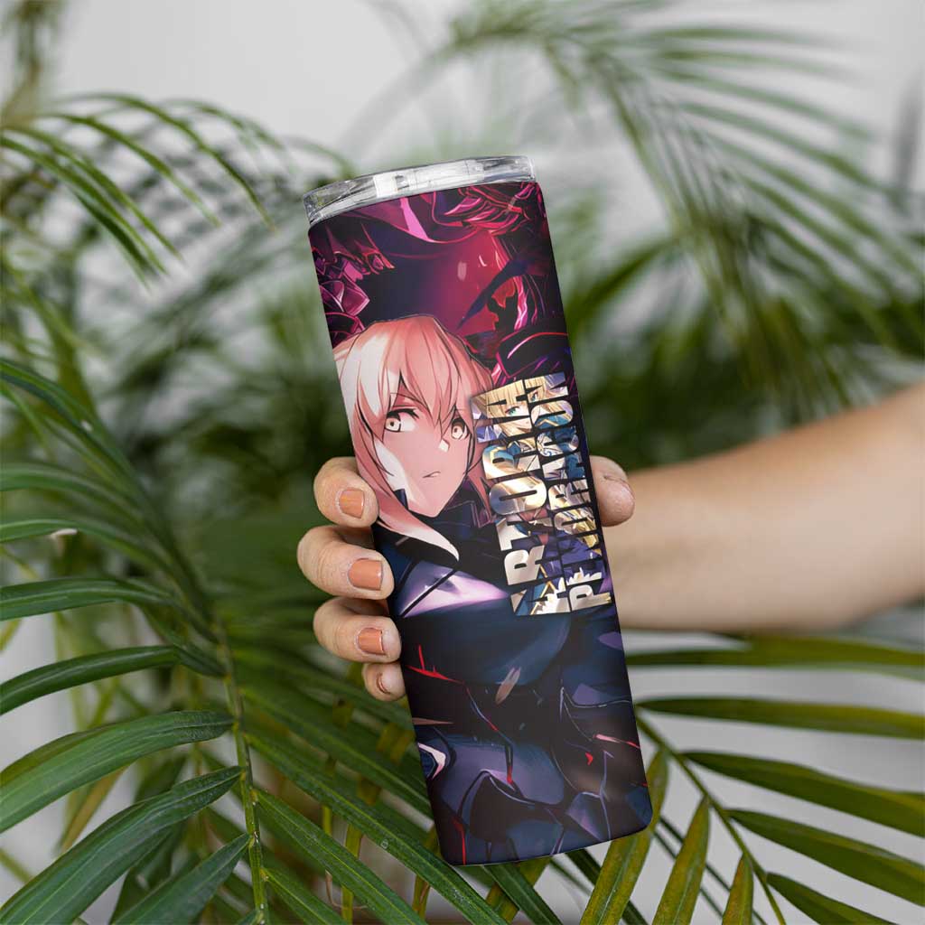 Saber Artoria Pendragon Dark Armor Theme Skinny Tumbler with Red and Purple Abstract Background Design - The Mazicc