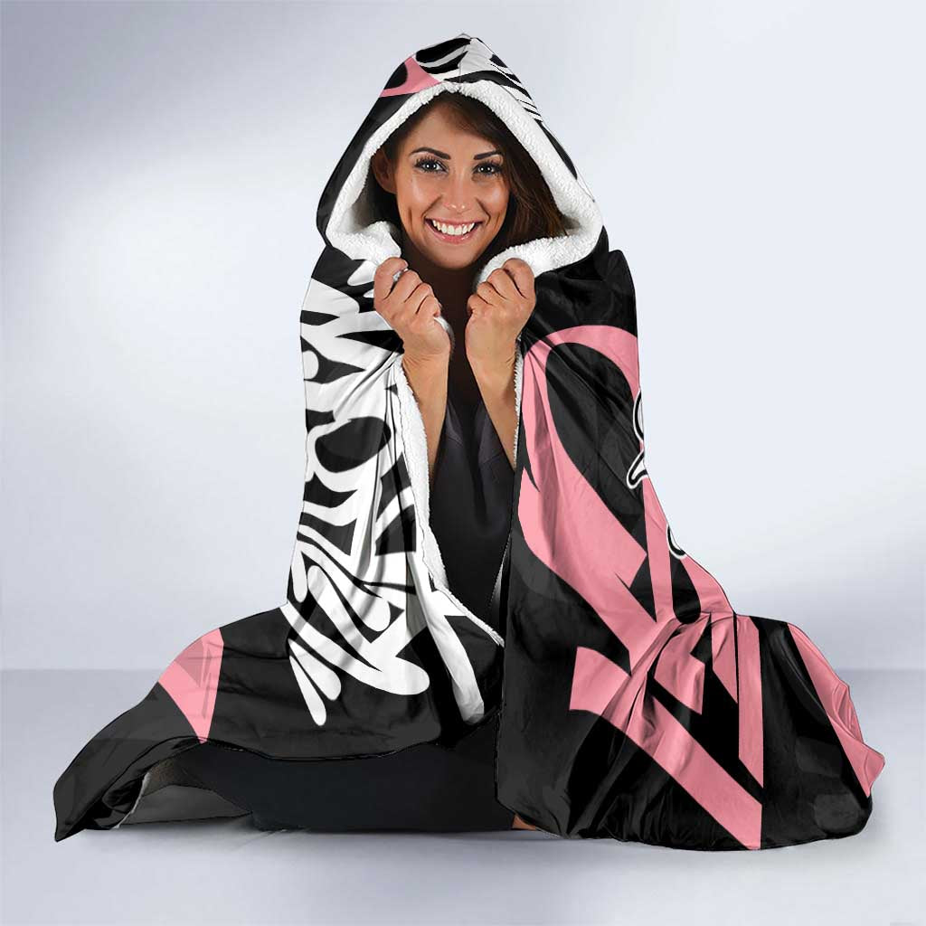 Tony Tony Chopper One Piece Hooded Blanket Graffiti Street Art Anime Collage