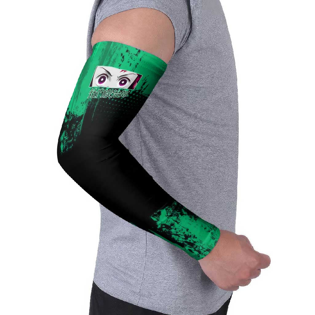 Tanjiro Kamado Demon Slayer Green Grunge Design Arm Sleeves with Determined Eyes and Classic Checkered Haori - The Mazicc