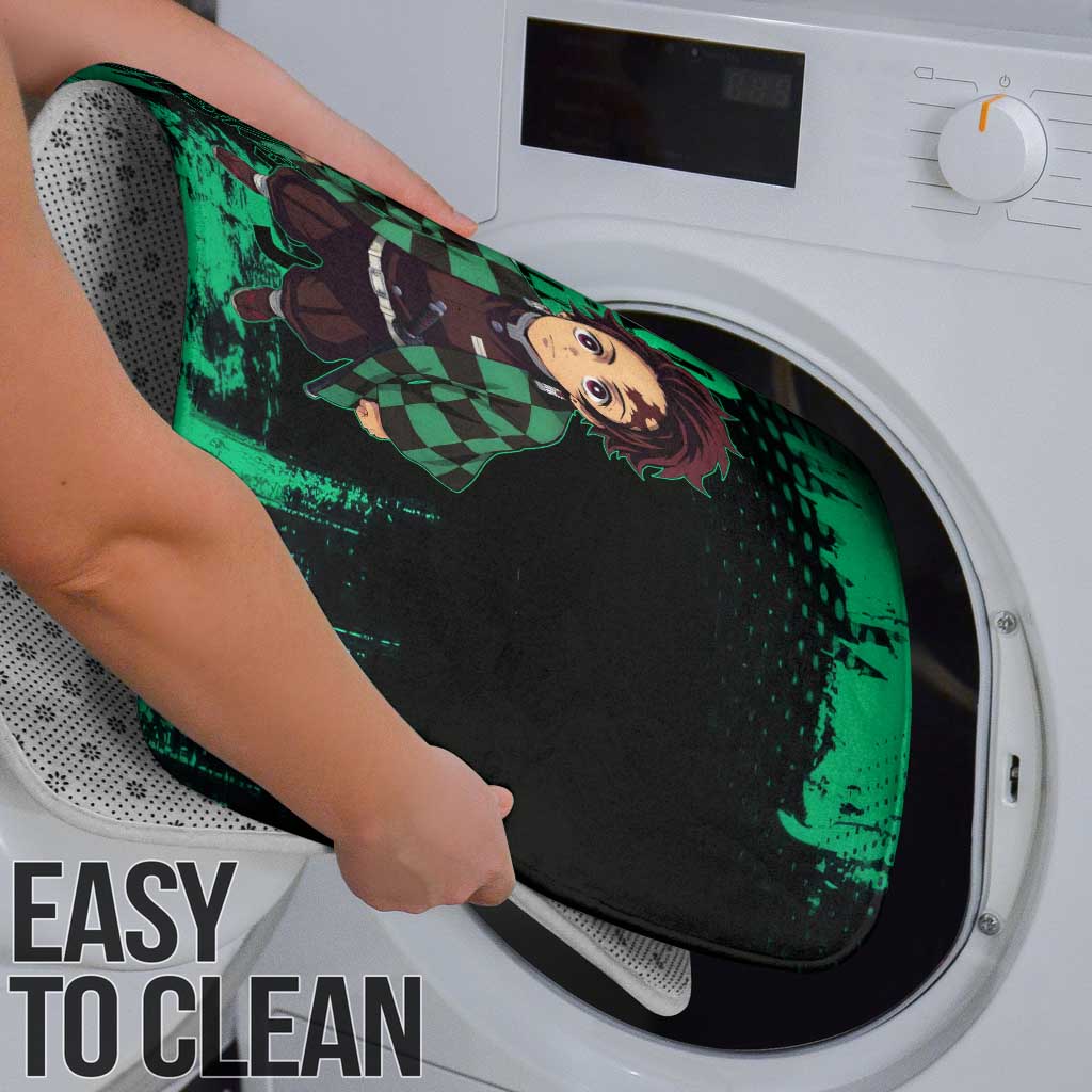 Tanjiro Kamado Demon Slayer Green Grunge Design Bathroom Set with Determined Eyes and Classic Checkered Haori - The Mazicc