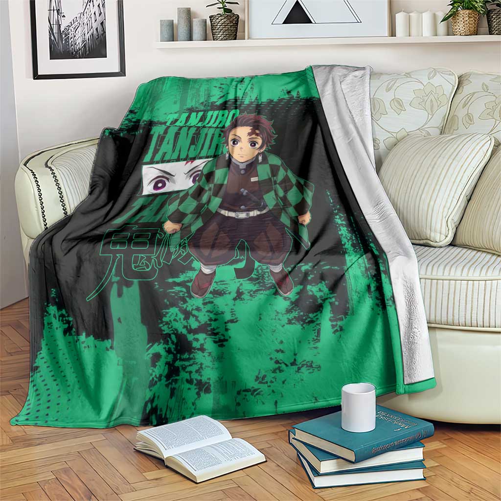 Tanjiro Kamado Demon Slayer Green Grunge Design Blanket with Determined Eyes and Classic Checkered Haori - The Mazicc