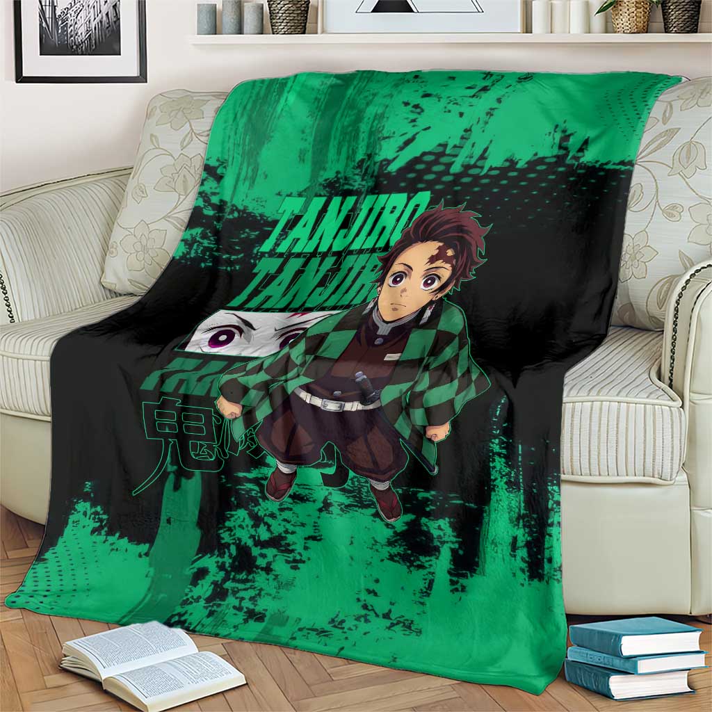 Tanjiro Kamado Demon Slayer Green Grunge Design Blanket with Determined Eyes and Classic Checkered Haori - The Mazicc