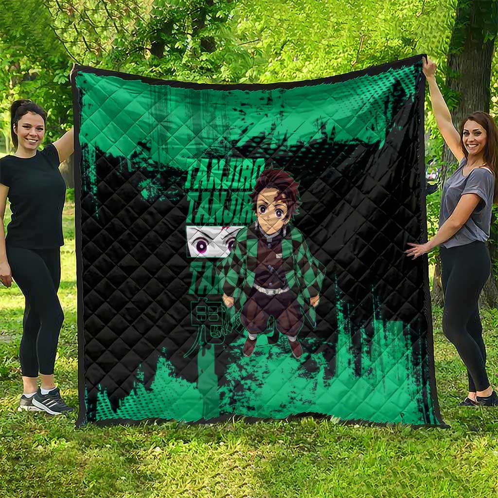 Tanjiro Kamado Demon Slayer Green Grunge Design Quilt with Determined Eyes and Classic Checkered Haori - The Mazicc