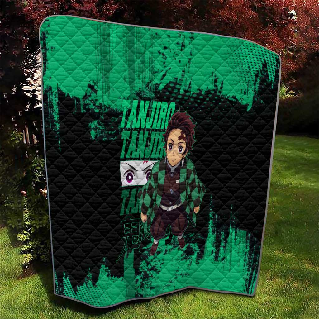 Tanjiro Kamado Demon Slayer Green Grunge Design Quilt with Determined Eyes and Classic Checkered Haori - The Mazicc