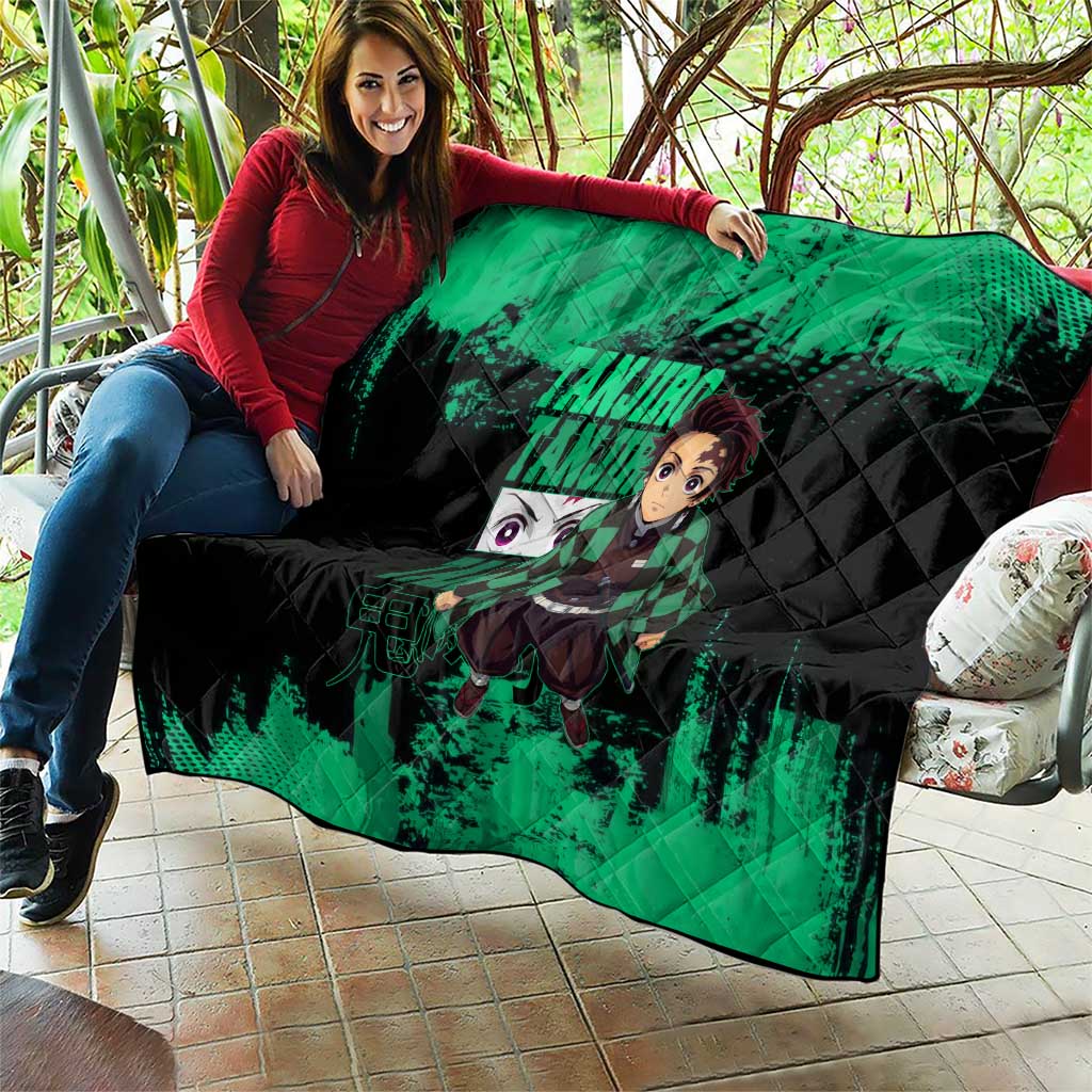 Tanjiro Kamado Demon Slayer Green Grunge Design Quilt with Determined Eyes and Classic Checkered Haori - The Mazicc