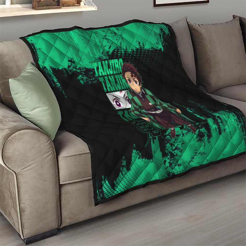 Tanjiro Kamado Demon Slayer Green Grunge Design Quilt with Determined Eyes and Classic Checkered Haori - The Mazicc