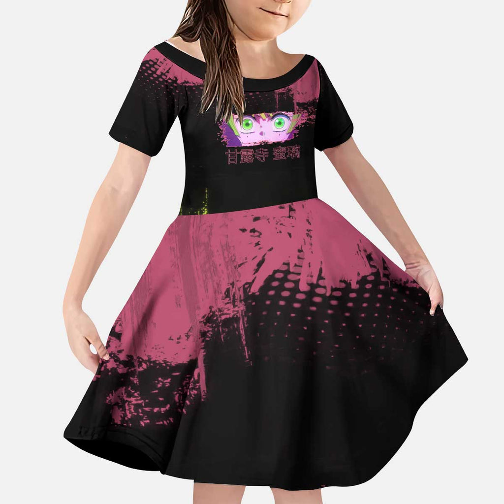 Mitsuri Kanroji Demon Slayer Pink and Green Grunge Design Kid Short Sleeve Dress with Heart Eyes and Playful Pose - The Mazicc