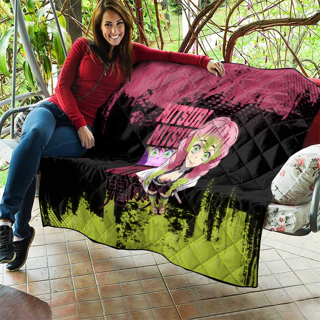 Mitsuri Kanroji Demon Slayer Pink and Green Grunge Design Quilt with Heart Eyes and Playful Pose - The Mazicc