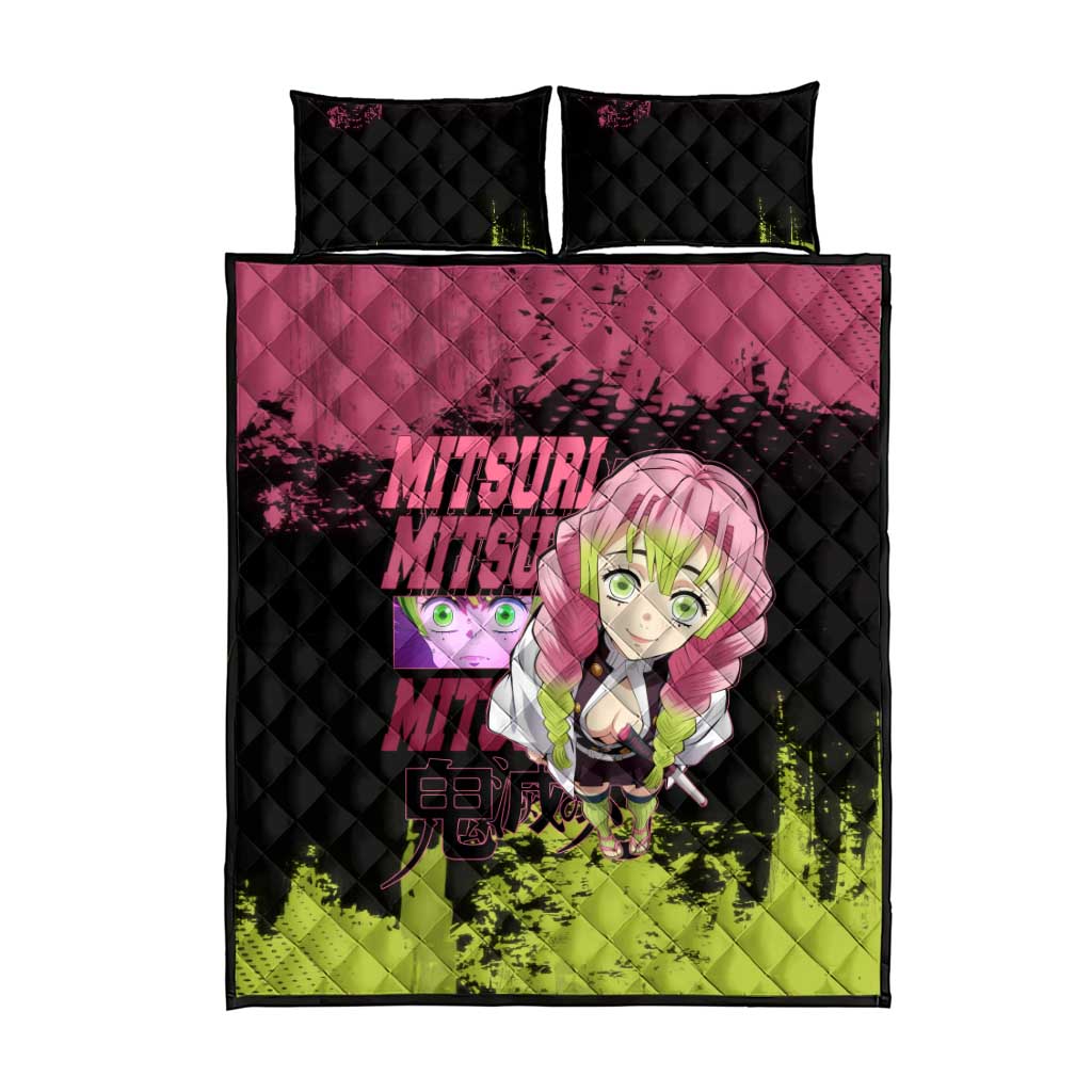 Mitsuri Kanroji Demon Slayer Pink and Green Grunge Design Quilt Bed Set with Heart Eyes and Playful Pose - The Mazicc