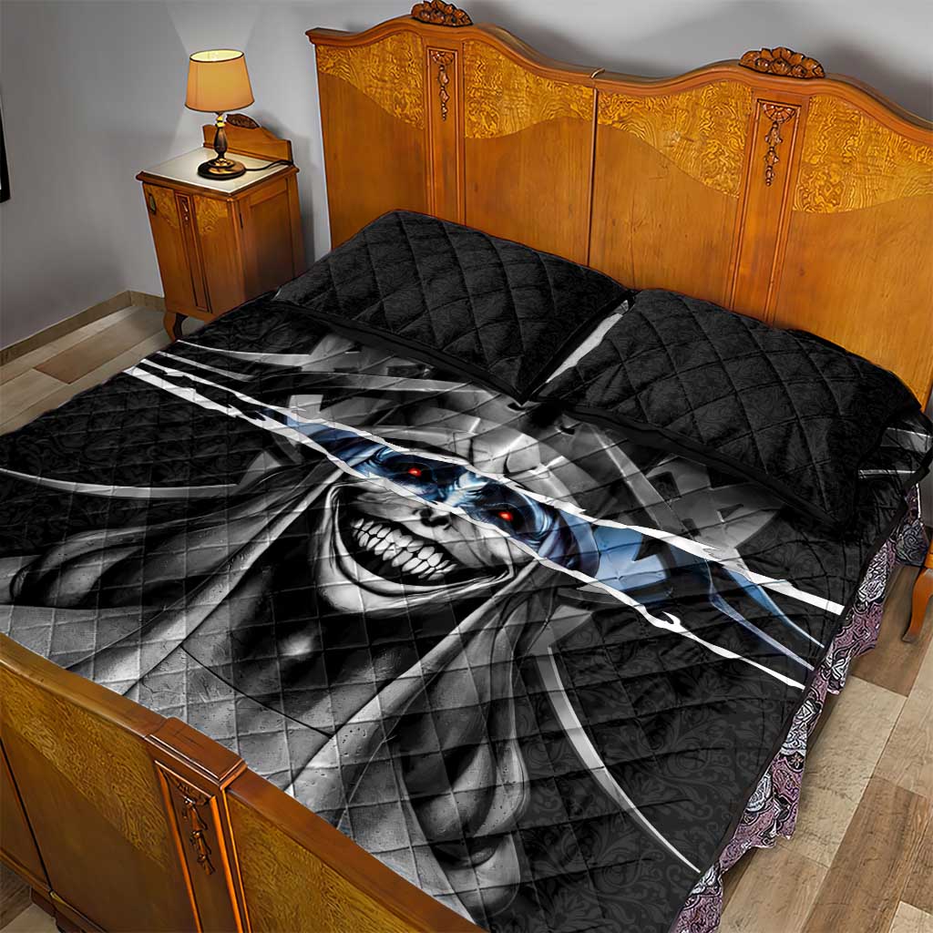 Statue of God Solo Leveling Quilt Bed Set Dark Surreal Gothic Style