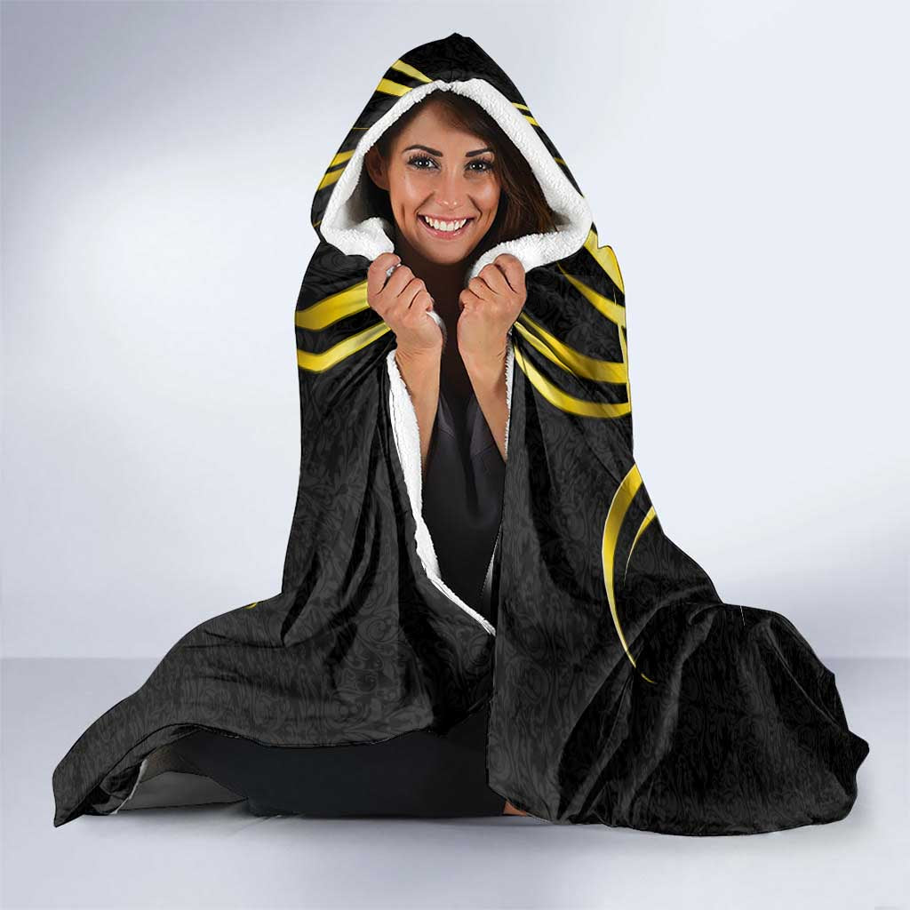 Cha Hae In Solo Leveling Hooded Blanket Golden Bladecore Anime Style
