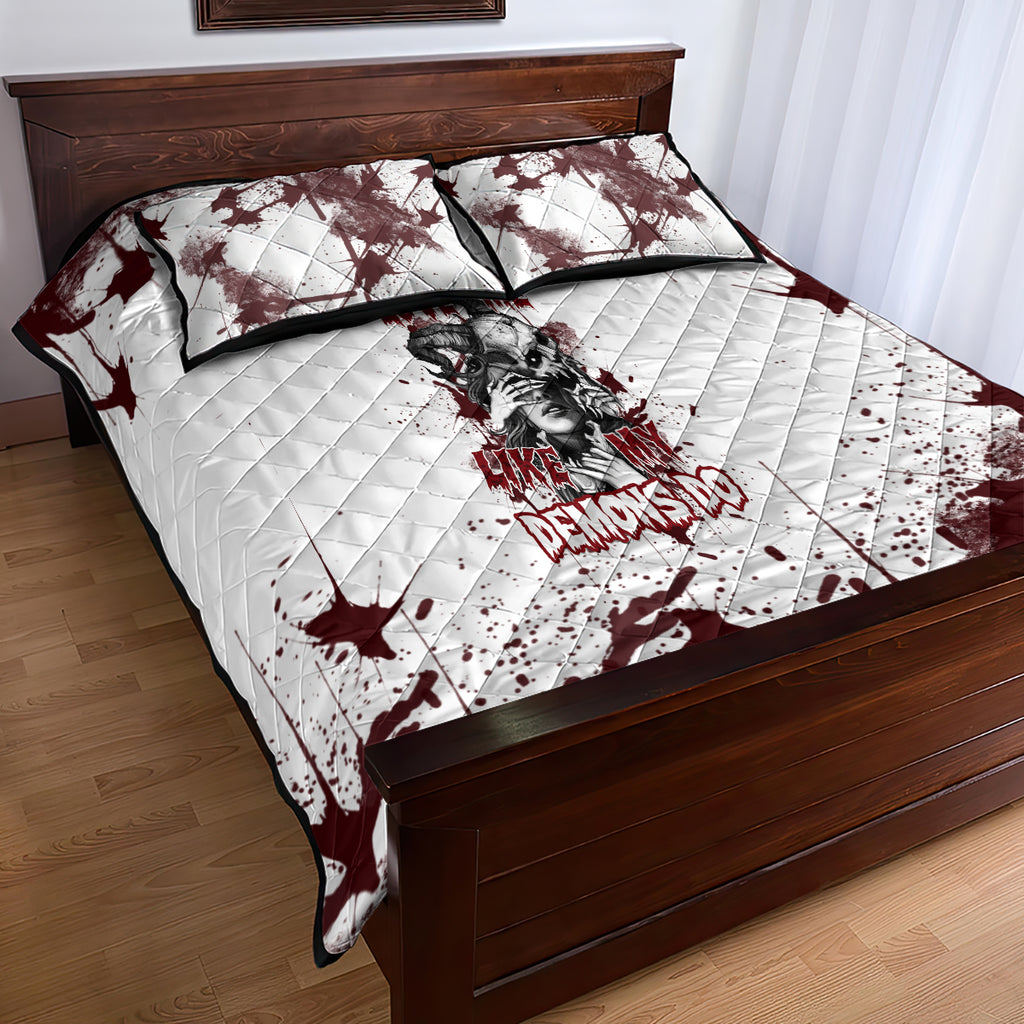 love-me-like-my-demons-do-skull-quilt-bed-set