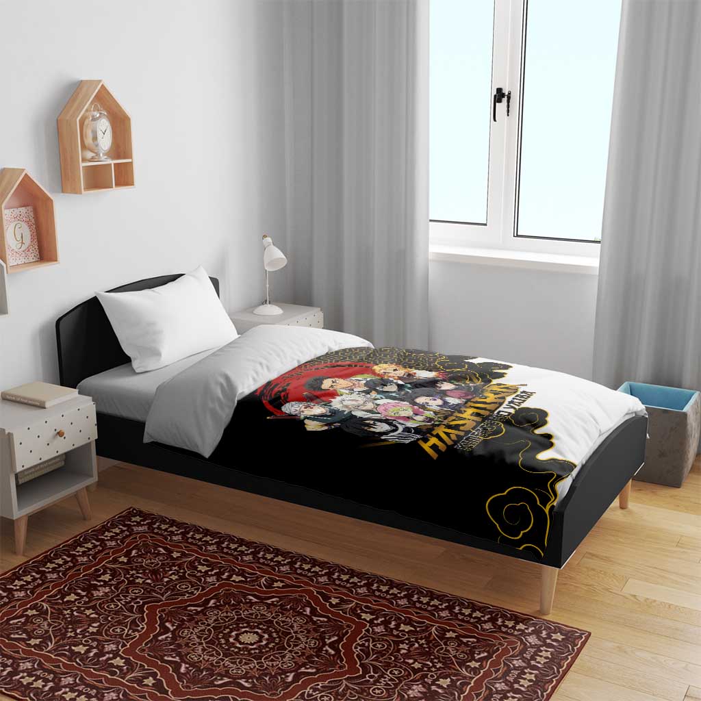 Demon Slayer Hashira Group Design Bedding Set with Gold Cloud Pattern and Stylized Kanji Motif - The Mazicc