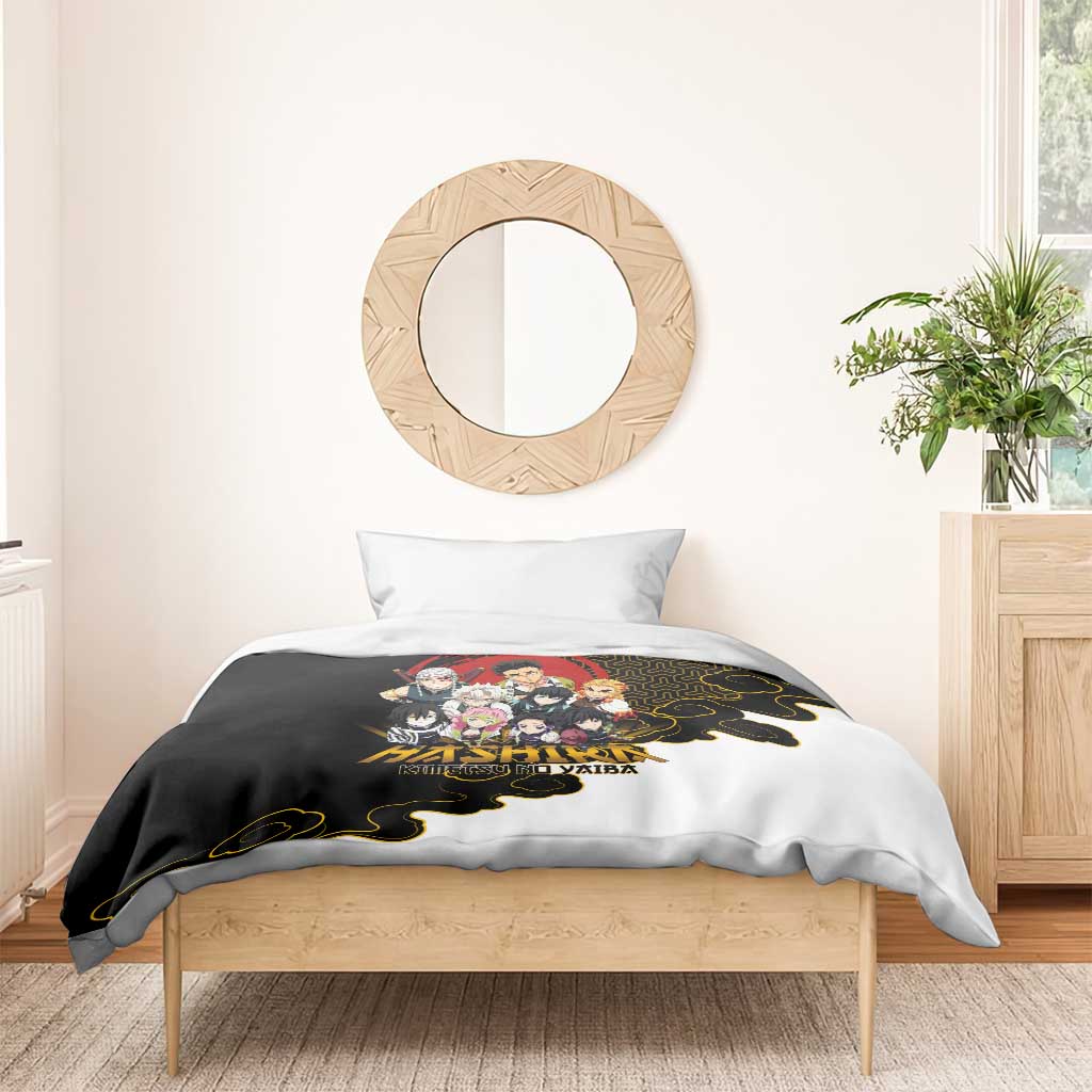 Demon Slayer Hashira Group Design Bedding Set with Gold Cloud Pattern and Stylized Kanji Motif - The Mazicc