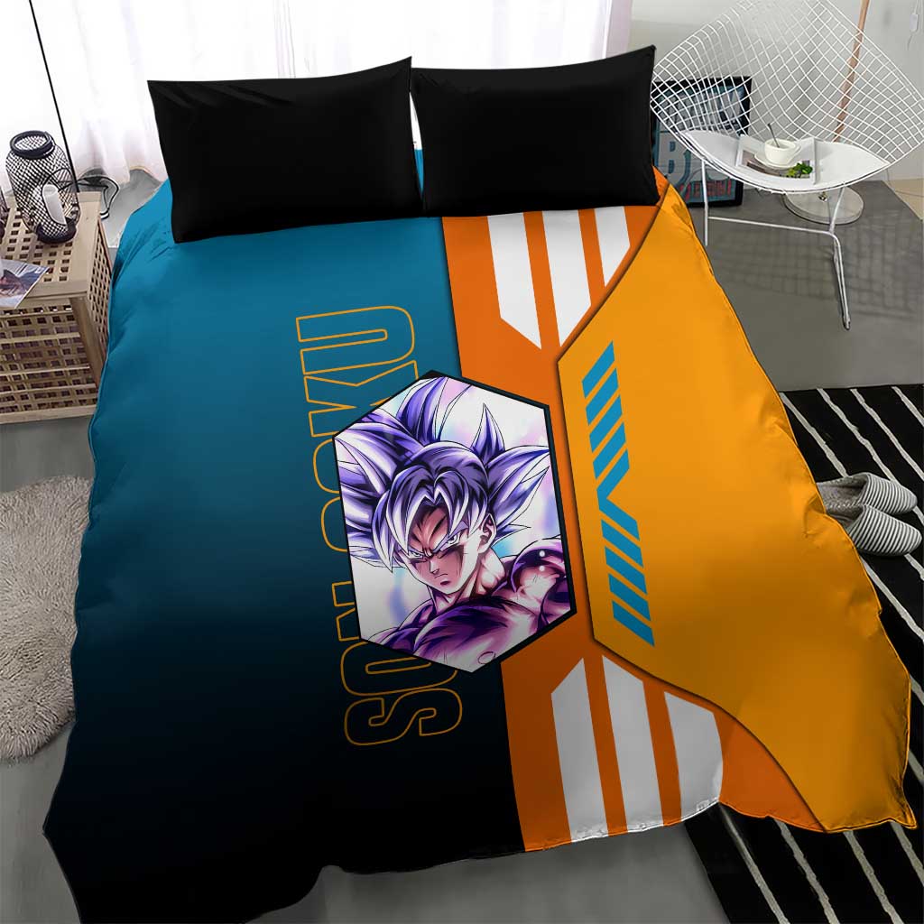Son Goku from Dragon Ball Bedding Set with Orange Gi, Power Pose, and Energy Effect Design - The Mazicc