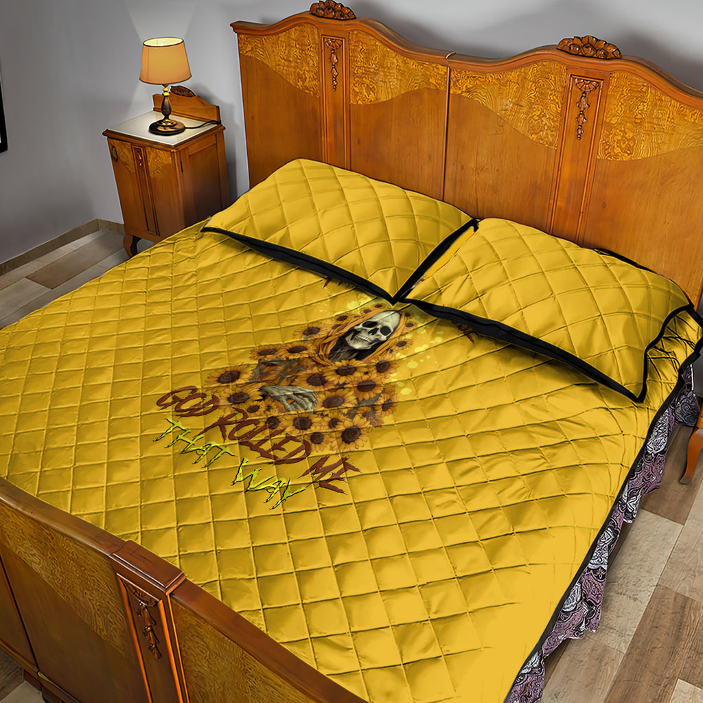 im-blunt-because-god-rolled-me-sunflower-reaper-quilt-bed-set