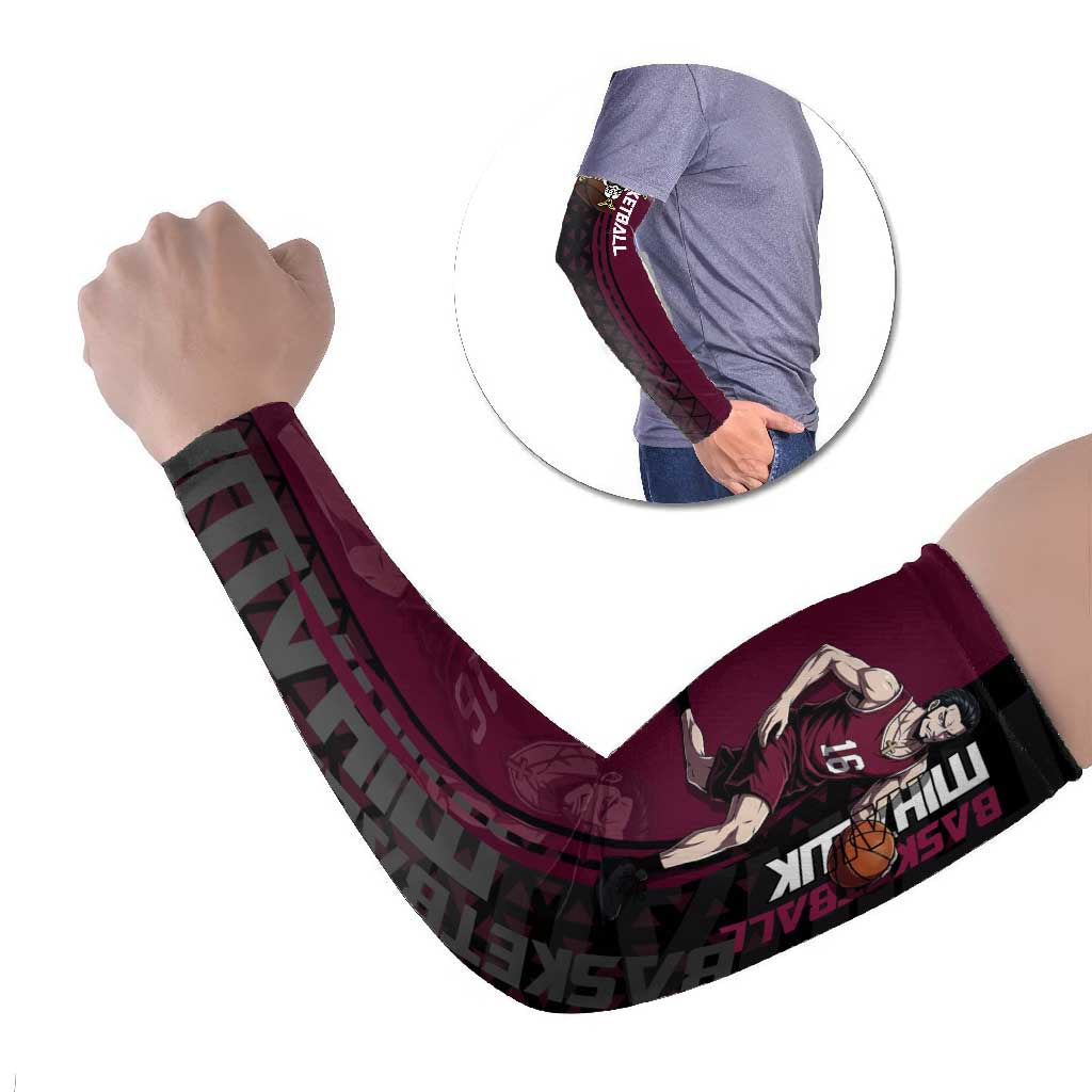 Mihawk One Piece Basketball Arm Sleeves Aggressive Pose - The Mazicc