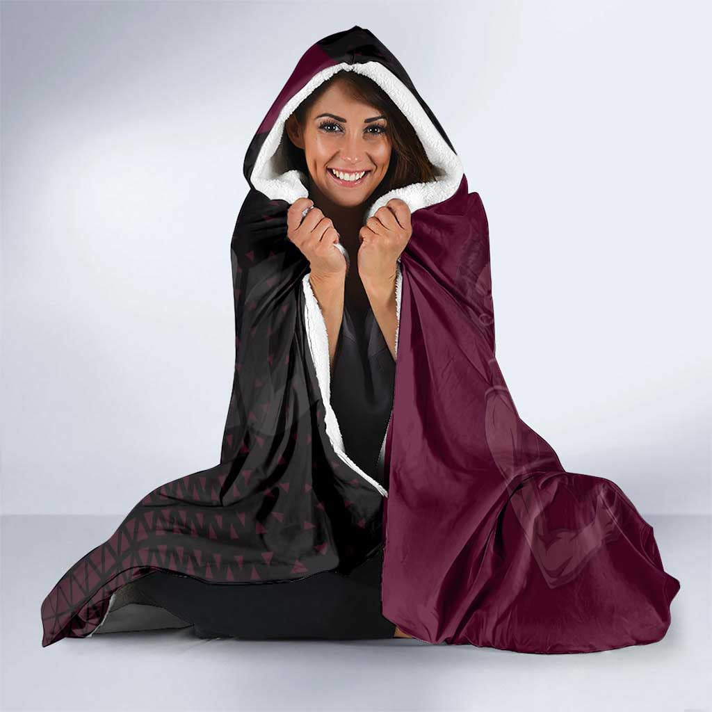 Mihawk One Piece Basketball Hooded Blanket Aggressive Pose - The Mazicc