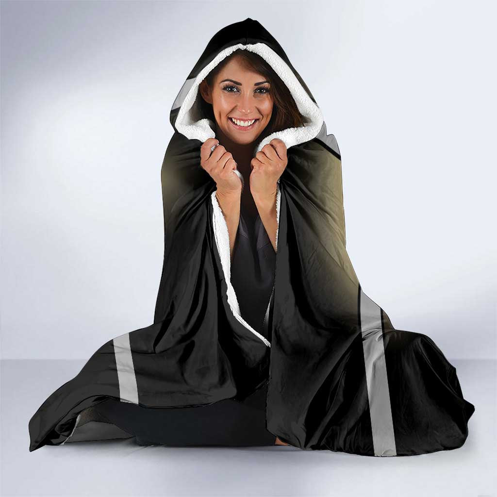 Laios Touden Dungeon Knight Hooded Blanket Fantasy Anime Illustration Style