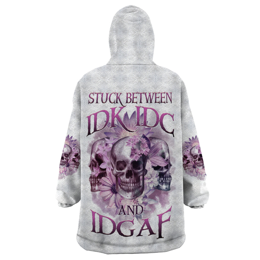 stuck-between-idk-idc-and-idgaf-skull-wearable-blanket-hoodie