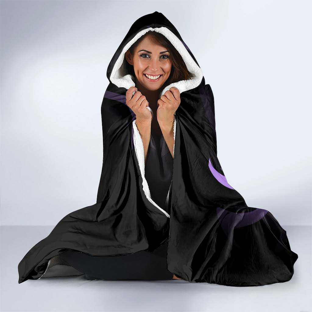 Kenpachi Zaraki Bleach Anime Black and Purple Theme Hooded Blanket with Battle Stance and Japanese Quote Design - The Mazicc